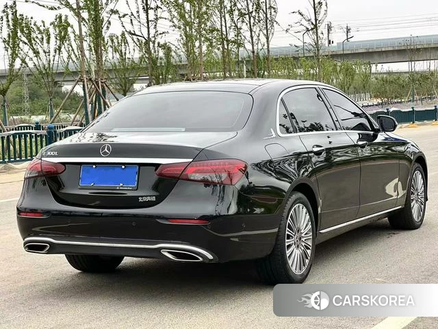 Mercedes-Benz E-class id 4209420 из Китая 9