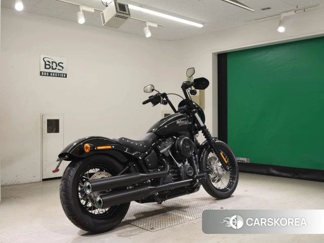 Проданный Harley-Davidson Softail Street Bob FXBB1750 2020 из Японии, фото 2
