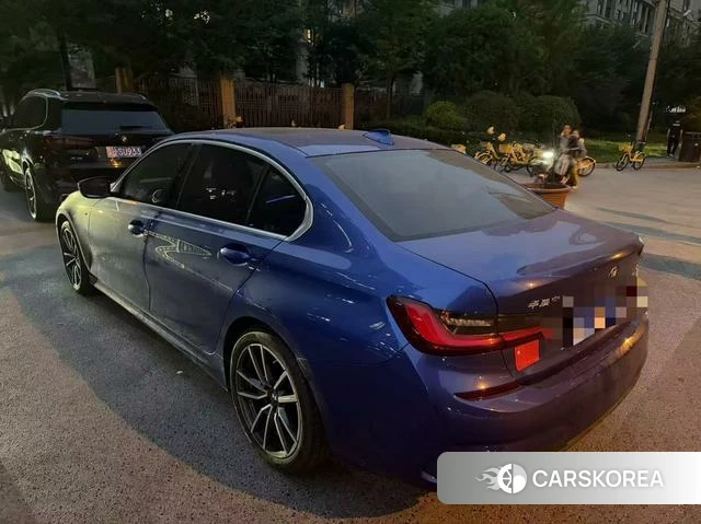 BMW 3 series 2022 Синий из Китая, фото 2