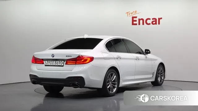 BMW 5 Series (G30) id 3413480 из Кореи 12