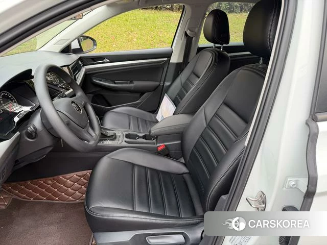 Volkswagen Bora 2021 Белый из Китая, фото 5