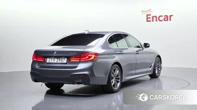 BMW 5 Series (G30) id 4188215 из Кореи 12