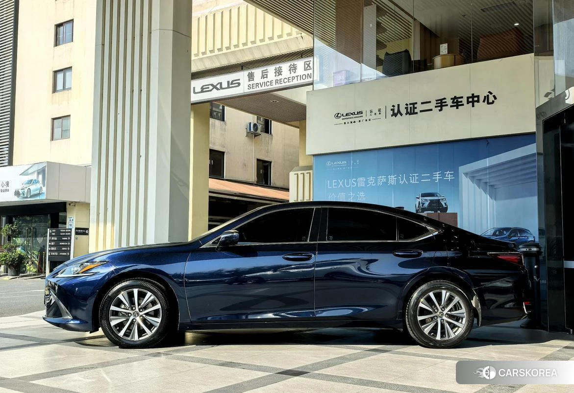 Lexus ES 2019 Синий из Китая, фото 3