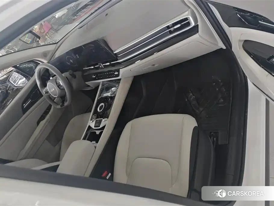 Kia Sportage id 4548012 из Китая 8