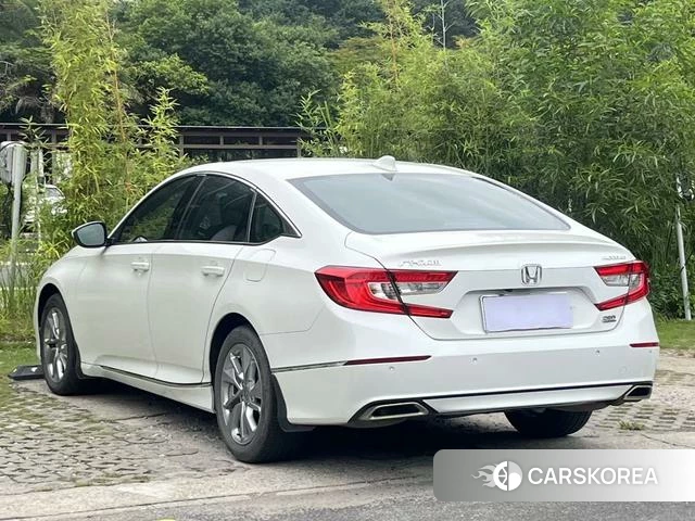 Honda Accord id 4314433 из Китая 10