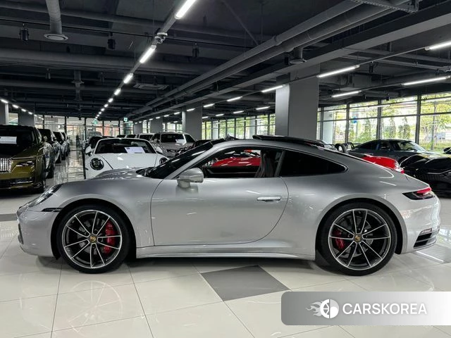 Porsche 911(992) id 4849492 из Кореи 11