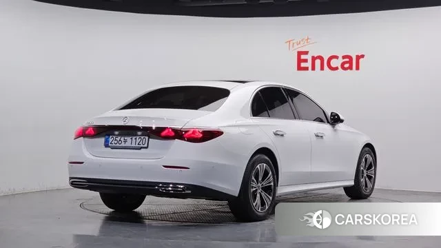 Mercedes-Benz E-Class W214 id 3775696 из Кореи 12