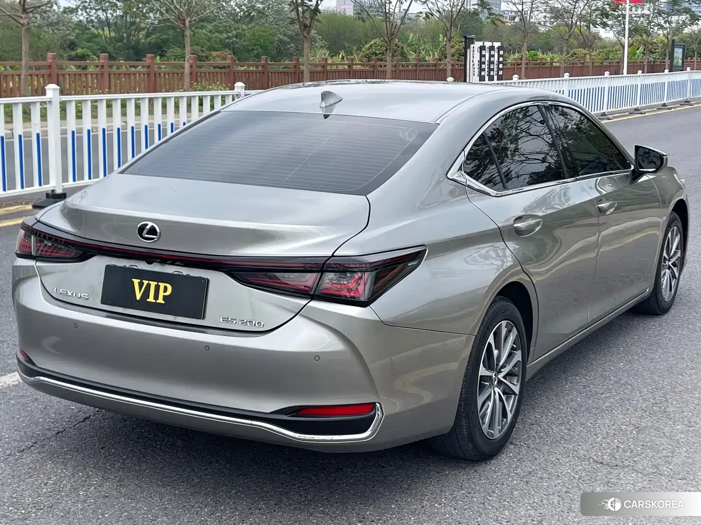 Lexus ES id 4565234 из Китая 12