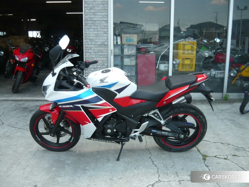 Проданный Honda CBR250R 2016 из Японии, фото 2