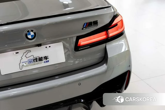 BMW M5 2021 Серебристо-серый из Китая, фото 2
