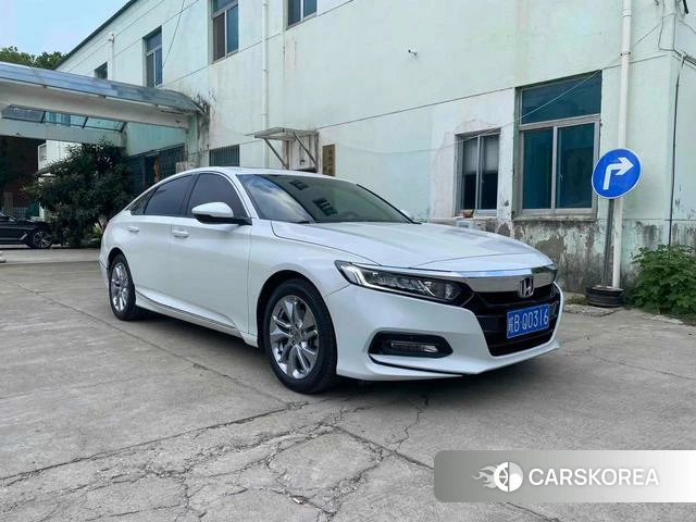 Honda Accord 2020 Белый из Китая, фото 2