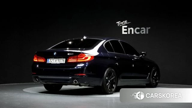 BMW 5 Series (G30) id 3834832 из Кореи 12