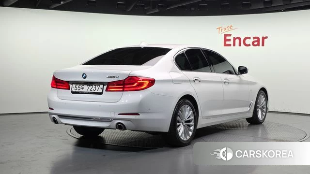 BMW 5 Series (G30) id 4465758 из Кореи 12