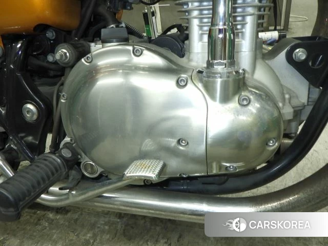 Engine photo