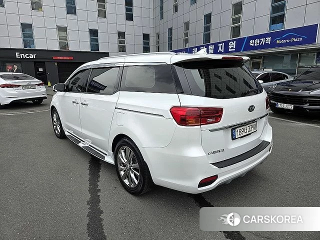 Kia The New Carnival id 4197105 из Кореи 8