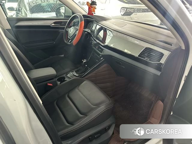 Volkswagen Tanyue 2021 Белый из Китая, фото 2