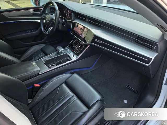 Audi A7 2022 Белый из Китая, фото 5