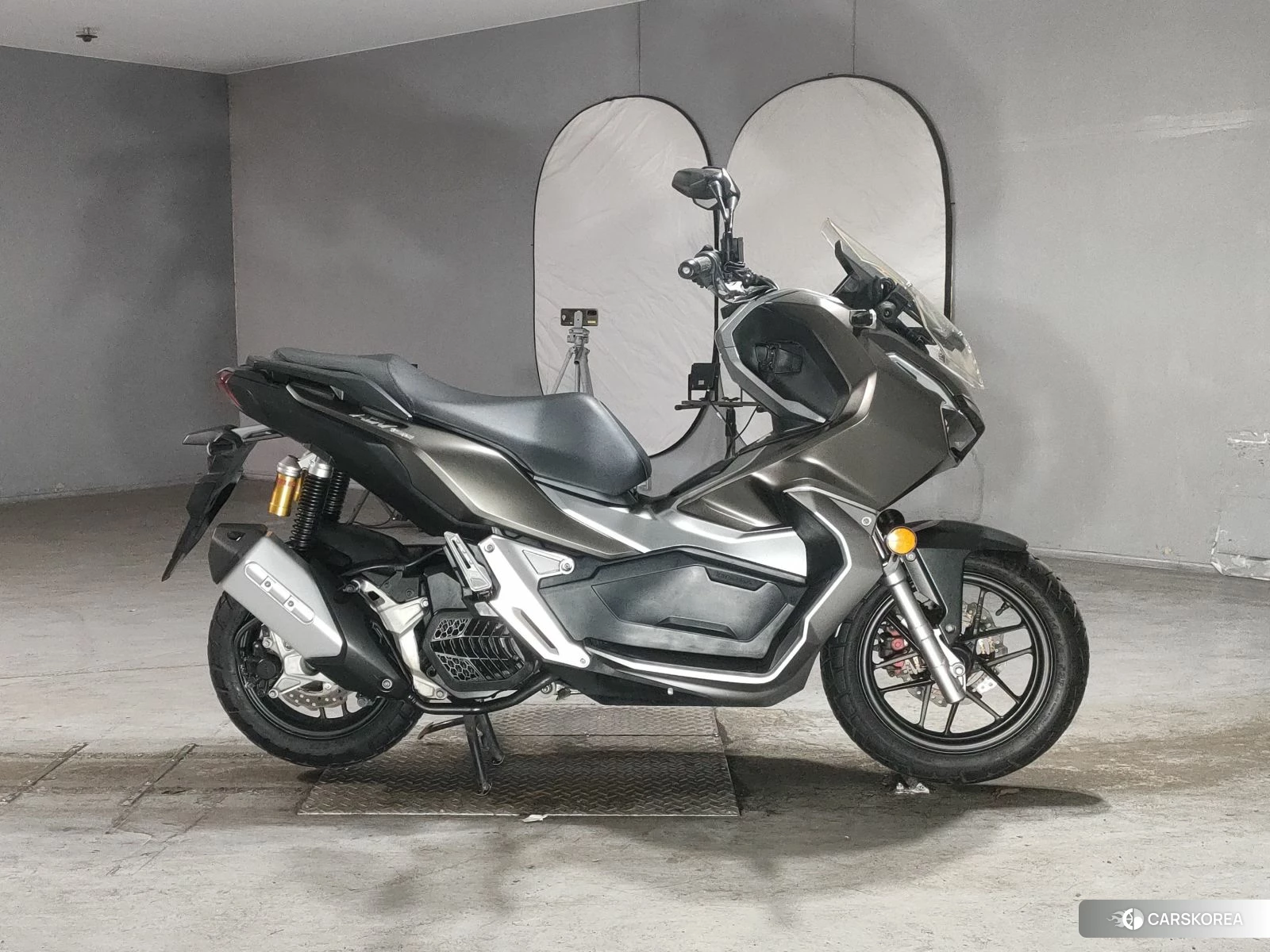 Проданный Honda ADV150 id 4206088 из Японии, фото 2