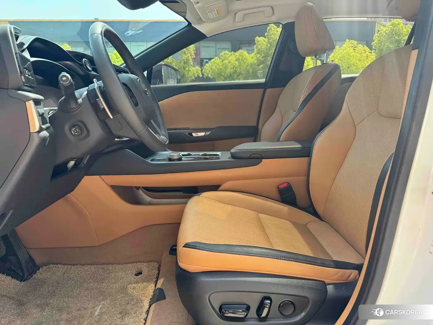 Lexus RZ 2023 Белый из Китая, фото 2