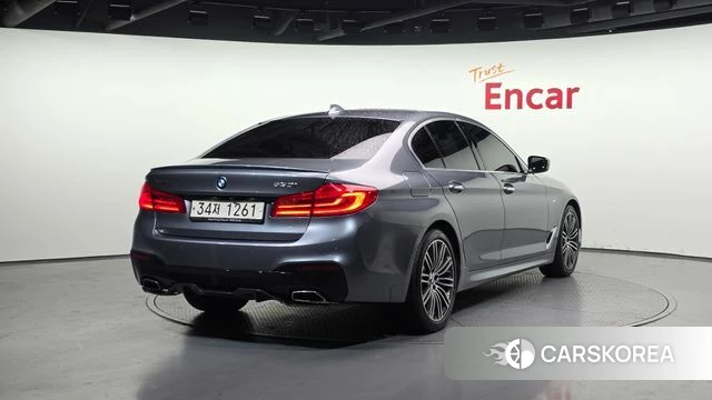 BMW 5 Series (G30) id 3911823 из Кореи 12