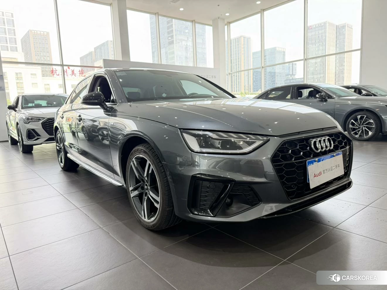 Audi A4L id 4498985 из Китая 9