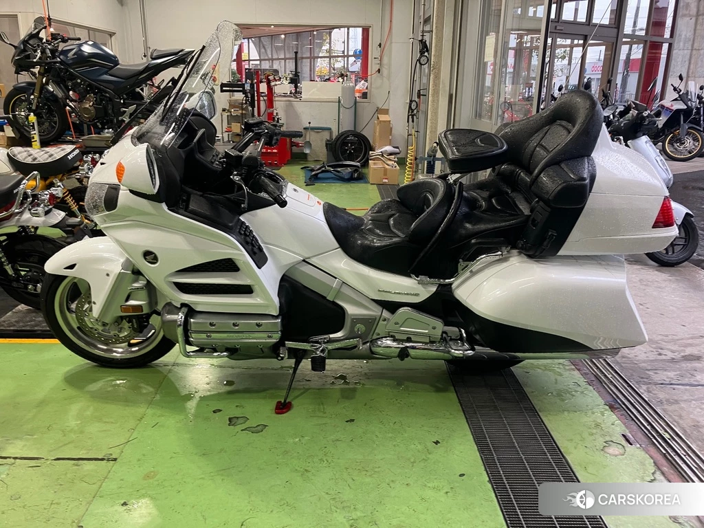 Проданный Honda GL1800 2015 из Японии