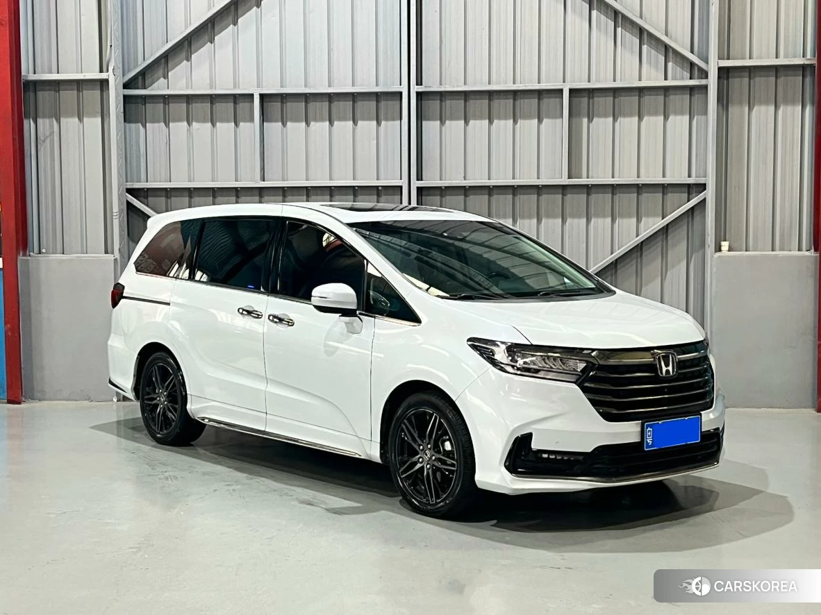 Honda Odyssey 2021 Белый из Китая, фото 2