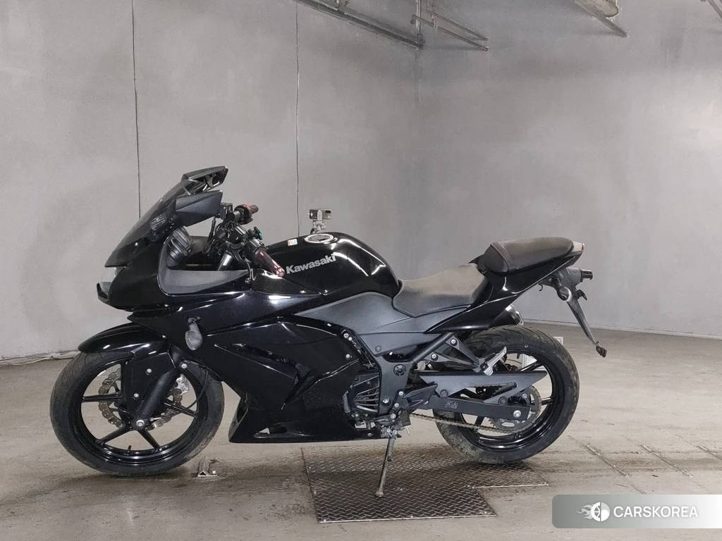Проданный Kawasaki NINJA 250R id 4156115 из Японии, фото 2