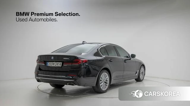 BMW 5 Series (G30) 2023 Черный из Кореи, фото 2