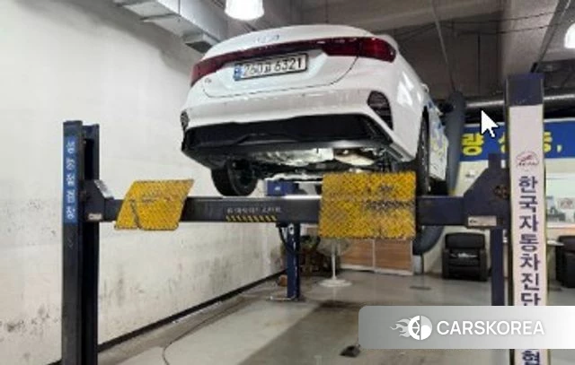 Kia The New K3 2nd generation 2023 Белый из Кореи, фото 2