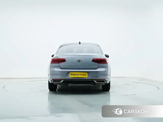 Volkswagen Magotan 2020 Silver/gray из Китая, фото 2