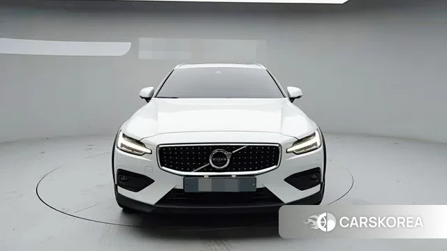Volvo V60 Cross-Country 2nd Generation id 3669157 из Кореи 12