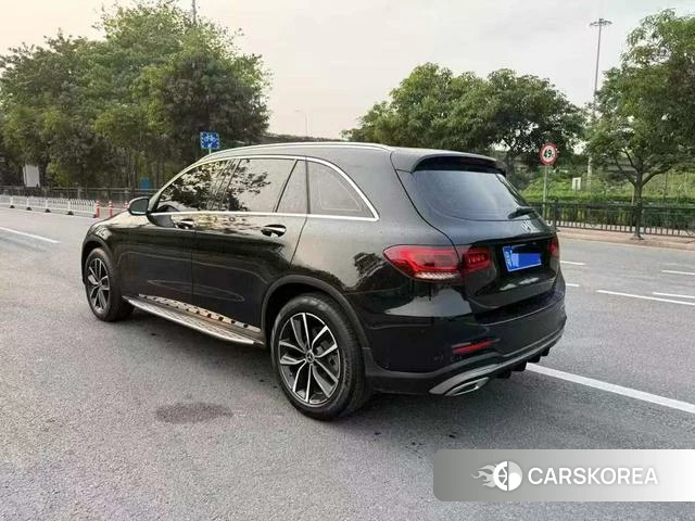 Mercedes-Benz GLC 2021 Черный из Китая, фото 2
