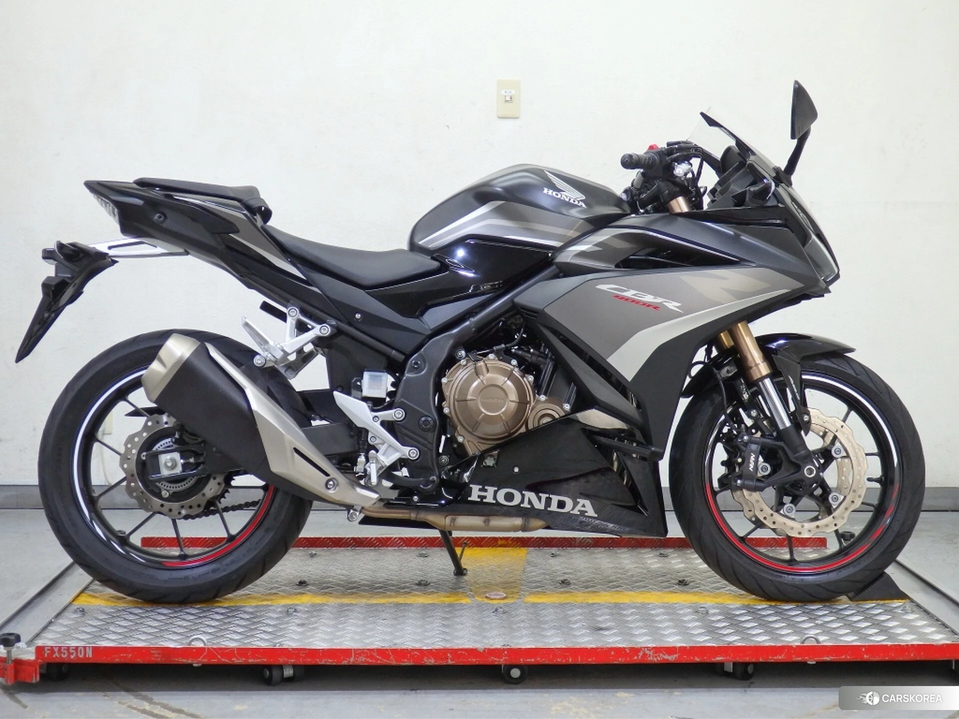 Honda CBR400R ABS id 4184262 из Японии 12