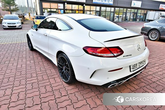 Mercedes-Benz C-Class W205 2018 Белый из Кореи, фото 2
