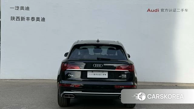 Audi Q5L 2025 Черный из Китая, фото 4