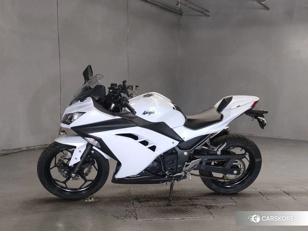 Проданный Kawasaki NINJA 250 2013 из Японии, фото 2