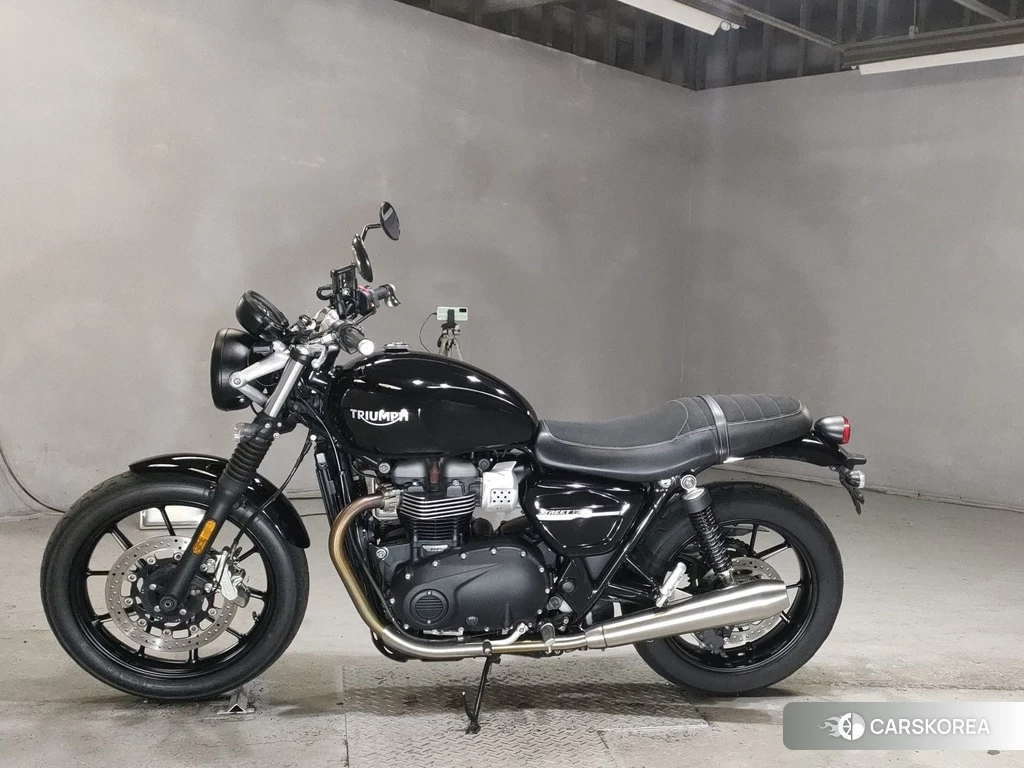 Проданный Triumph STREET TWIN 2019 из Японии, фото 2