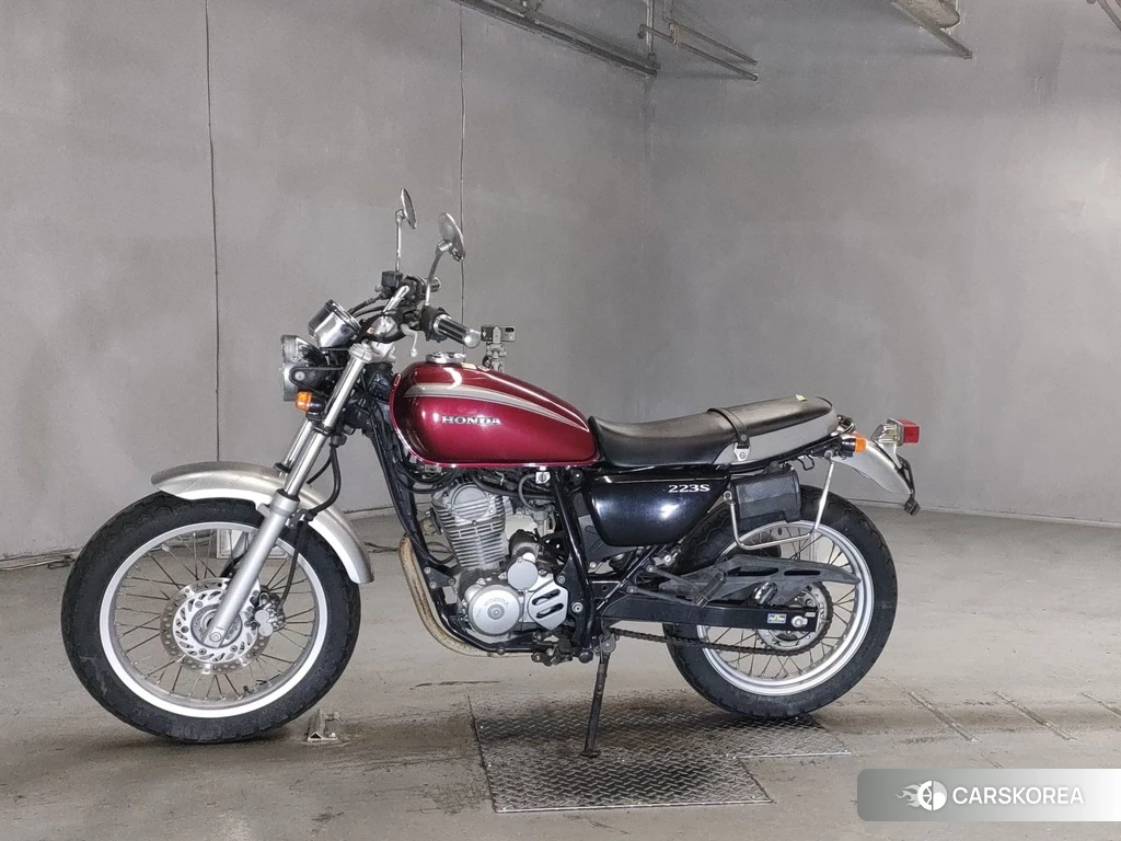 Проданный Honda CB223S 2011 из Японии, фото 2