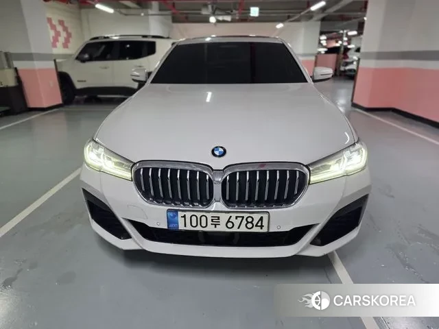 BMW 5 Series (G30) id 3422154 из Кореи 9