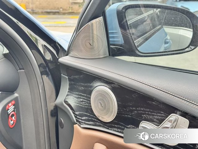 Mercedes-Benz E-class (imported) 2021 Синий из Китая, фото 2