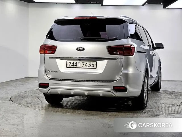 Kia The New Carnival id 3742358 из Кореи 12