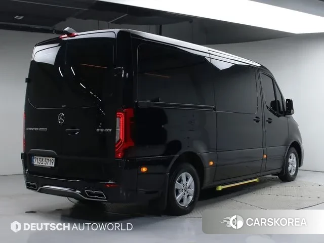 Mercedes-Benz Sprinter 2023 Черный из Кореи, фото 2