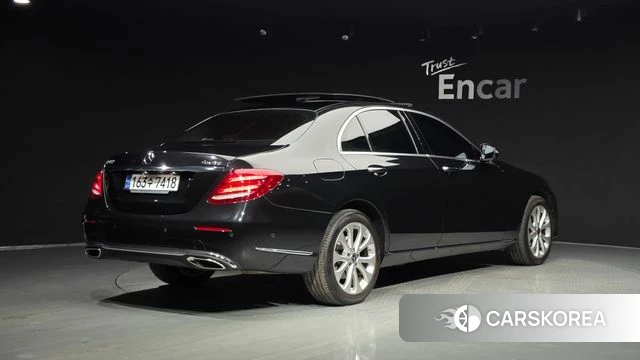 Mercedes-Benz E-Class W213 id 4568360 из Кореи 12