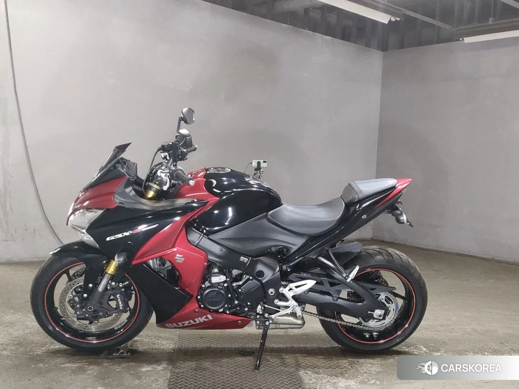 Проданный Suzuki GSX-S1000F 2016 из Японии, фото 2
