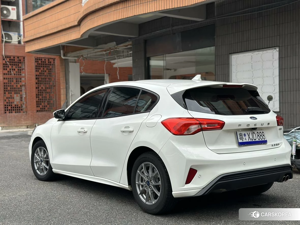 Ford Fox id 4514051 из Китая 12