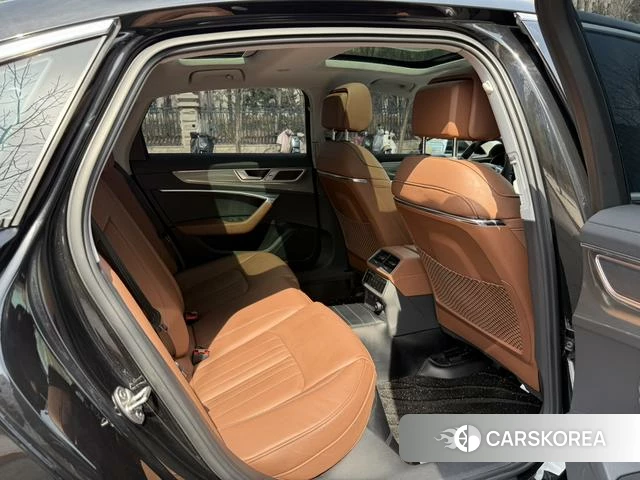 Audi A6L id 4259364 из Китая 12