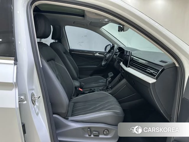 Volkswagen Tiguan L 2023 Белый из Китая, фото 6