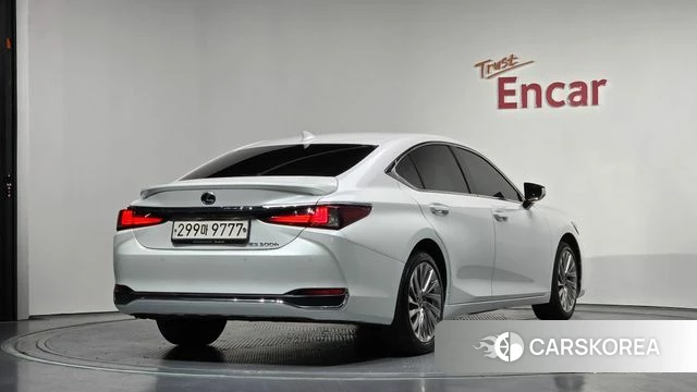 Lexus ES300h 7th generation id 3826516 из Кореи 12