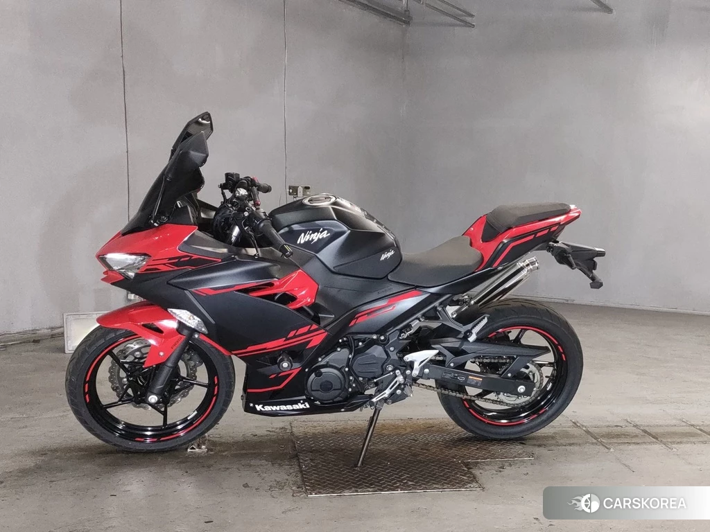 Проданный Kawasaki NINJA 250 2018 из Японии, фото 2